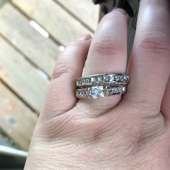 ❗️FINAL MARKDOWN❗️PRINCESS WEDDING SET - Picture 5 of 8